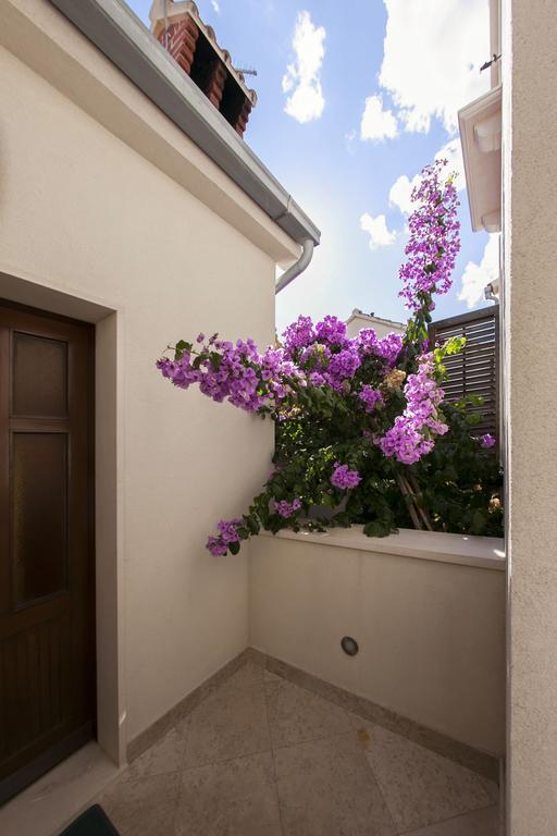 Apartments Benika Bol Exterior foto